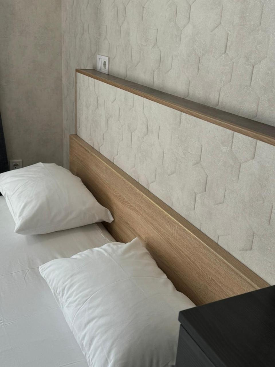 Solo Apartment Virmenska Kyiv Exterior photo
